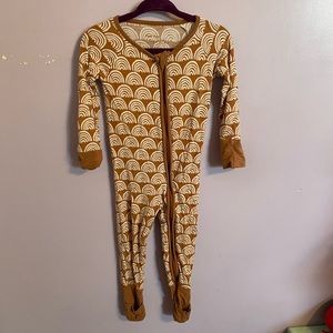 Little sleepies rust rainbows footie